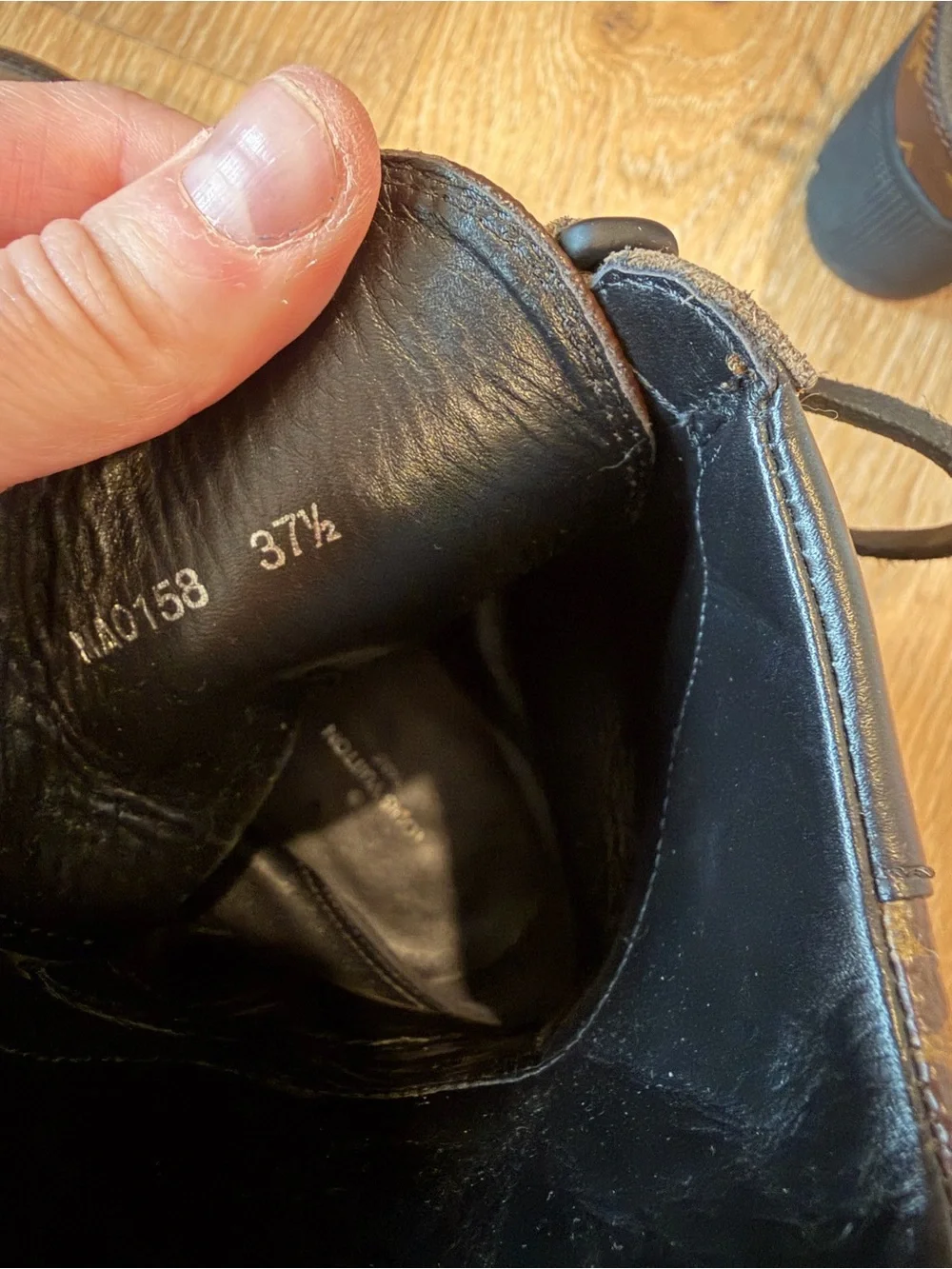 Louis Vuitton • Laureate Boot
